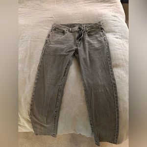 Outerknown mens 34x30 charcoal jeans—Like New!